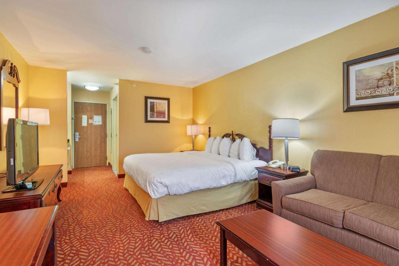 Hotel Western Clearlake Plaza 3*